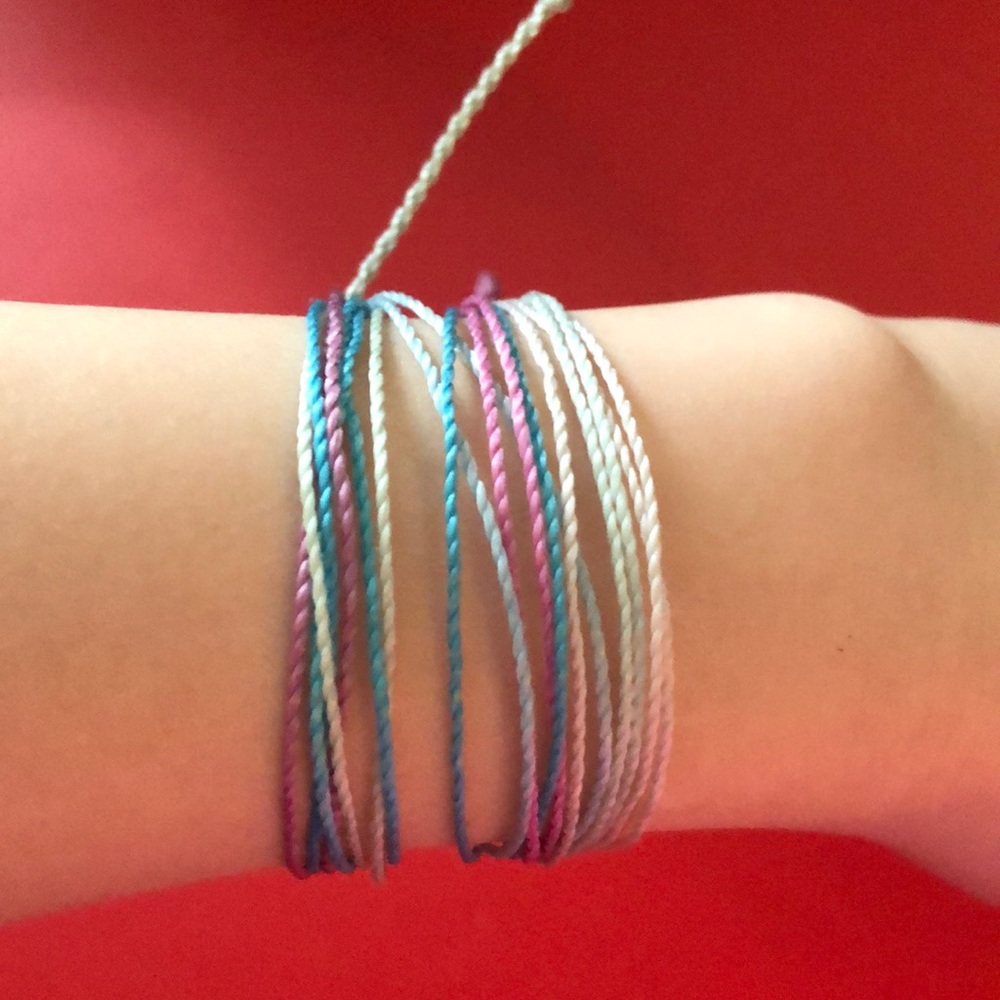 ISO OF CHEAP PURA VIDA BRACELETS! DO NOT BUY!